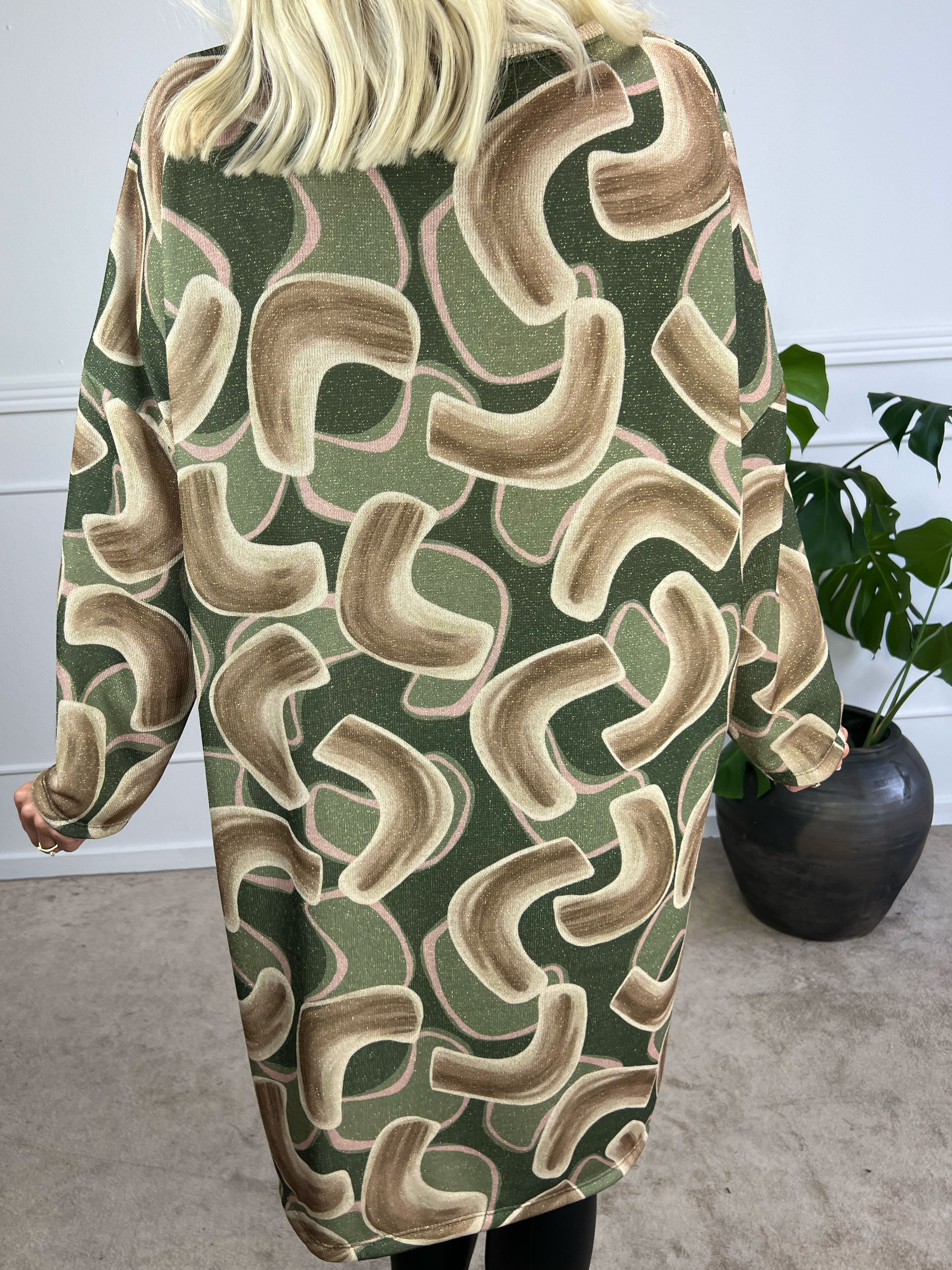 Astria - Mönstrad klänning med små glittertrådar